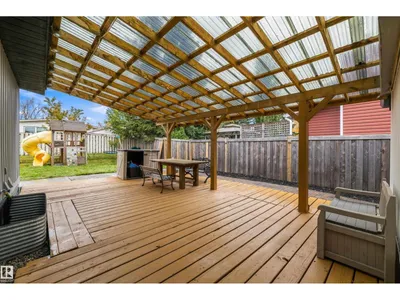 11 AUSTIN CR photo 56