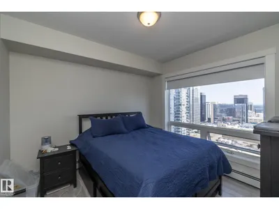 #2402 10410 102 AV NW photo 21