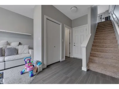#126 2560 PEGASUS BV NW photo 5
