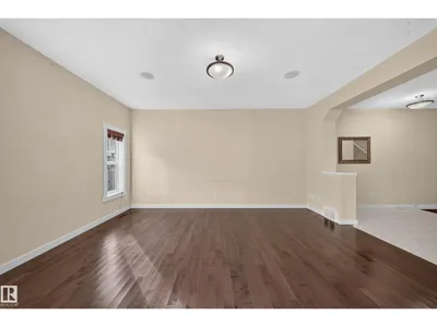 163 52 ST SW photo 12