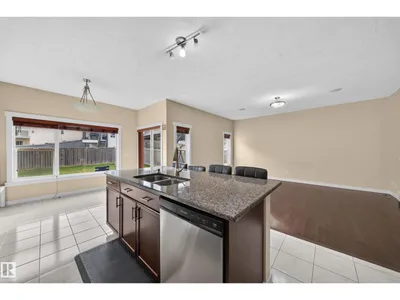 163 52 ST SW photo 15