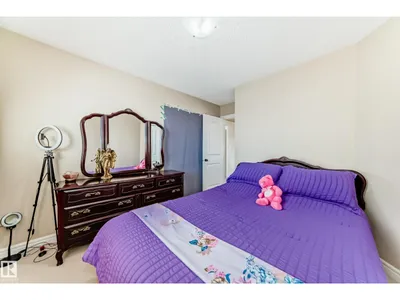3711 163 AV NW photo 38