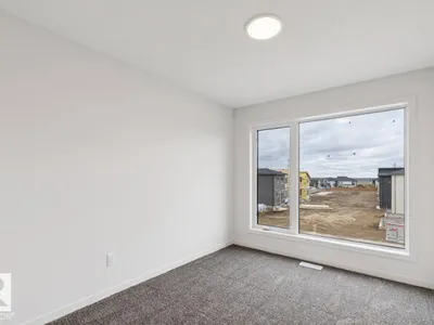 3019 5 AV SW photo 24
