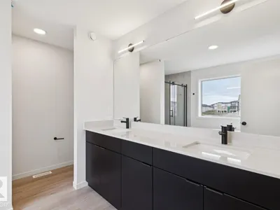 3019 5 AV SW photo 21