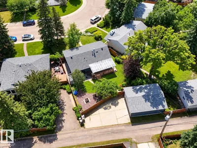 15256 86 AV NW photo 63
