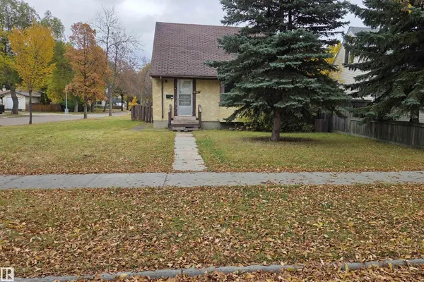 12147 126 ST NW photo 2