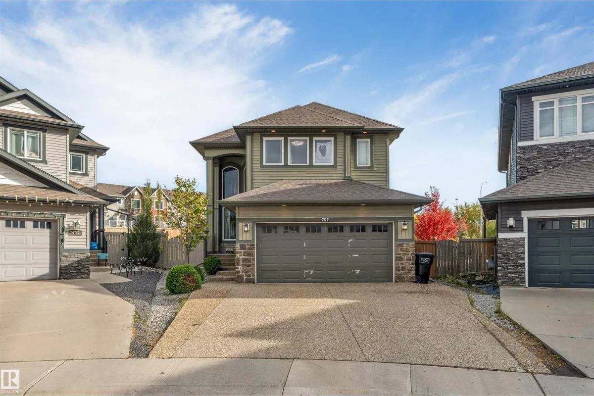 707 40 AV NW exterior
