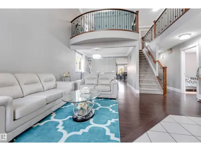 707 40 AV NW photo 18