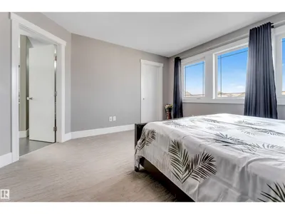 707 40 AV NW photo 40