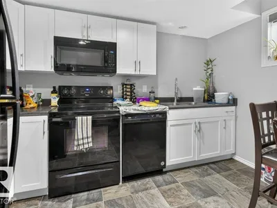 3395 WEIDLE WY SW photo 37