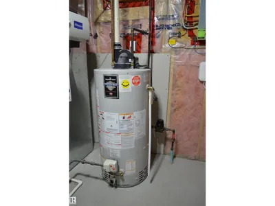 20032 46 AV NW photo 39