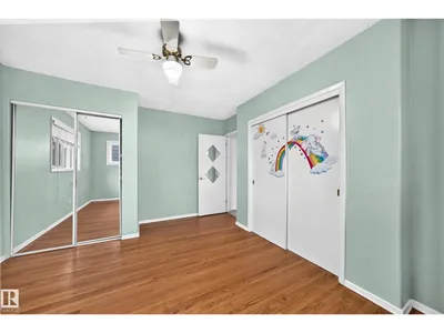 5204 112 AV NW photo 27