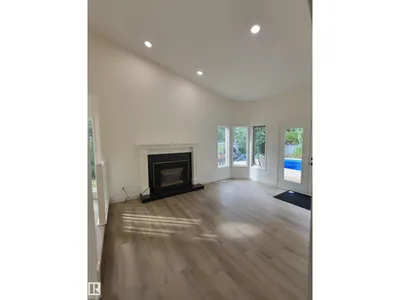 4440 32 ST NW photo 14