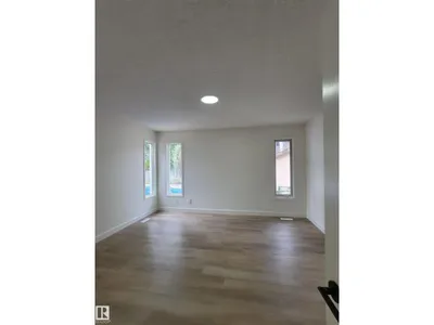 4440 32 ST NW photo 18