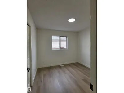4440 32 ST NW photo 27