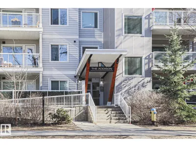 10030 83 AV NW photo 30