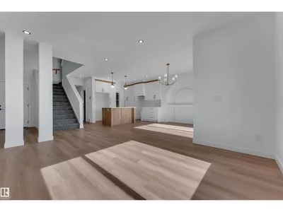 1089 Starling DR NW photo 6