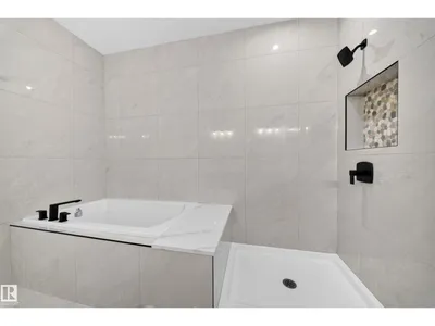 115 28 ST SW SW photo 39