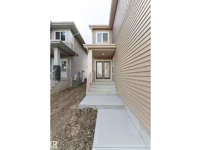 3805 38 Ave photo 5