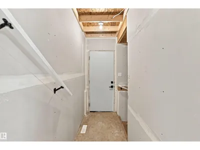 3805 38 Ave photo 51