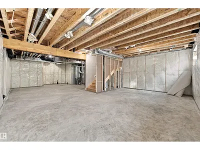 3805 38 Ave photo 56