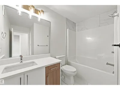 3824 39 St photo 44