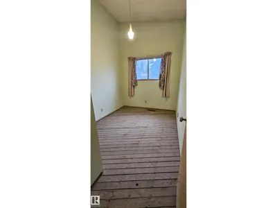 Lendrum Place photo 11