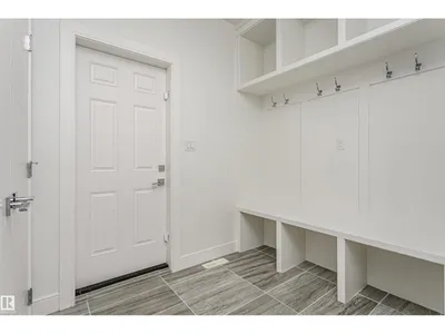 9107 181 AV NW photo 32