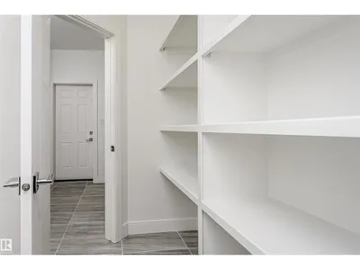 9107 181 AV NW photo 31