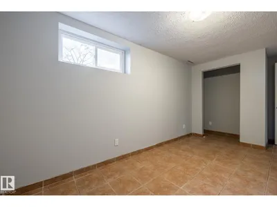 10619 129 AV NW photo 25