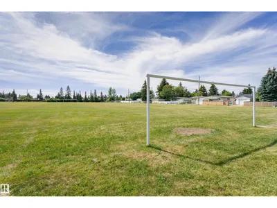 11440 44A AV NW photo 47