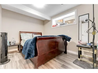 3304 13 AV NW photo 40