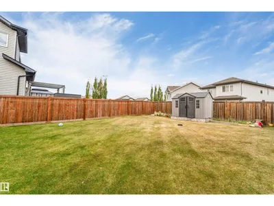 3304 13 AV NW photo 6