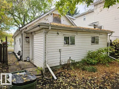 11911 77 ST NW photo 18