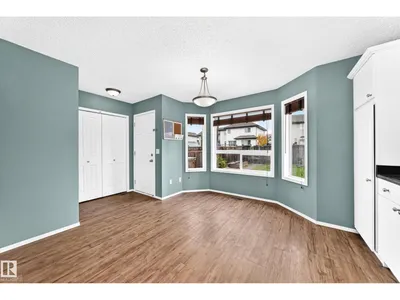 8 SPRUCE VILLAGE WY photo 11