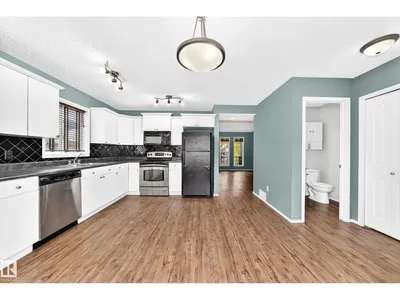 8 SPRUCE VILLAGE WY photo 14