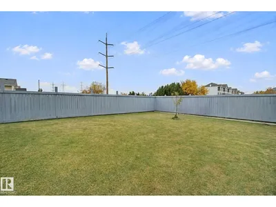 3316 26 ST NW photo 41