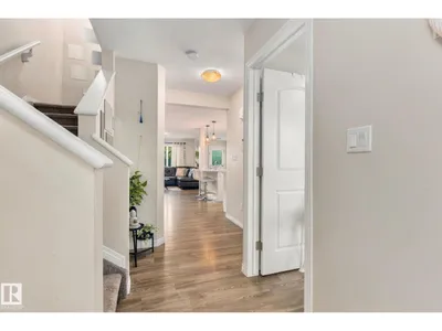 2214 54 ST SW SW photo 10