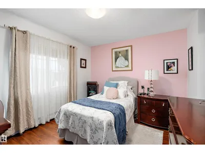 #109 12660 142 AV NW photo 14