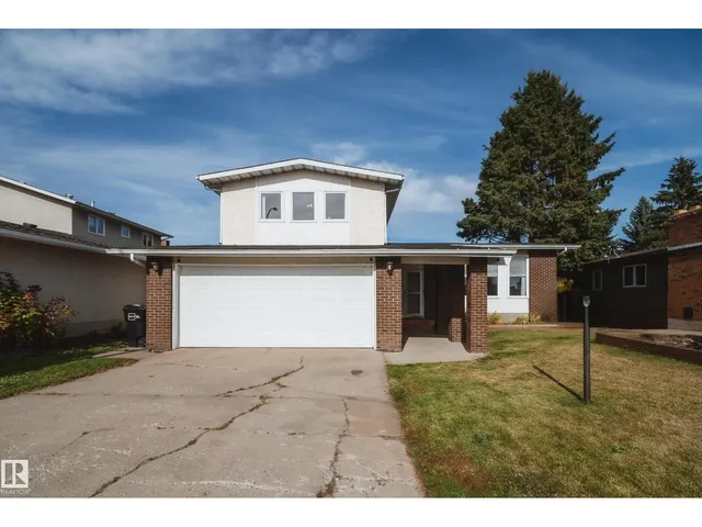 11720 158 AV NW, Edmonton