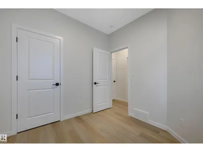 5441 Hawthorn RU SW photo 21