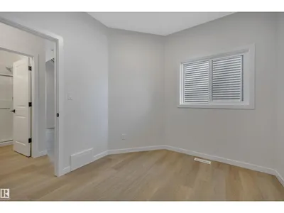 5441 Hawthorn RU SW photo 22