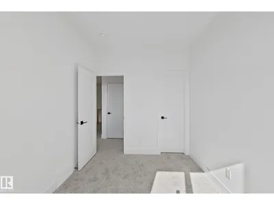 4215 63 ST photo 22