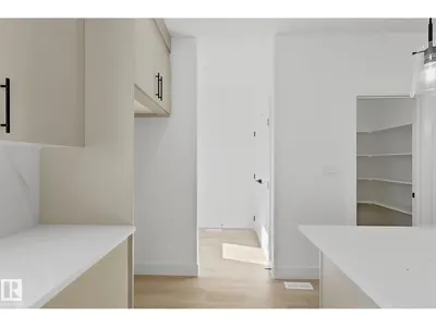 4215 63 ST photo 13