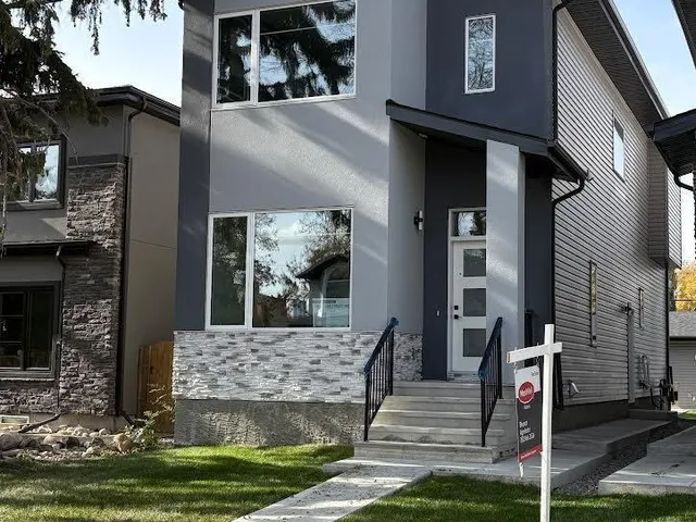 11032 128 ST NW, Edmonton
