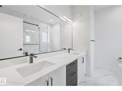 11036 128 ST NW photo 18