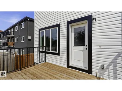 11036 128 ST NW photo 37