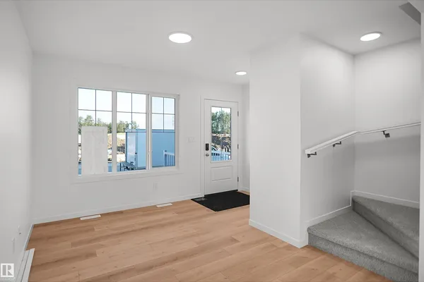 1324 9 ST NW photo 3