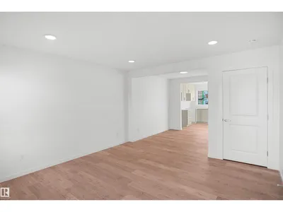 1316 9 ST NW photo 4