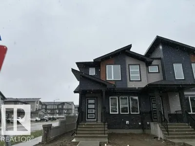 3601 40 AV photo 27